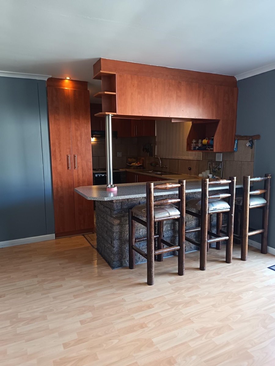 4 Bedroom Property for Sale in Tuscany Glen Western Cape
